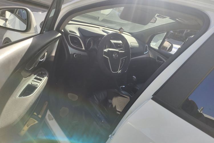 Used Buick Encore 2014 1.4T Manual Two-Wheel Drive Urban Advanced Model Driver Seat