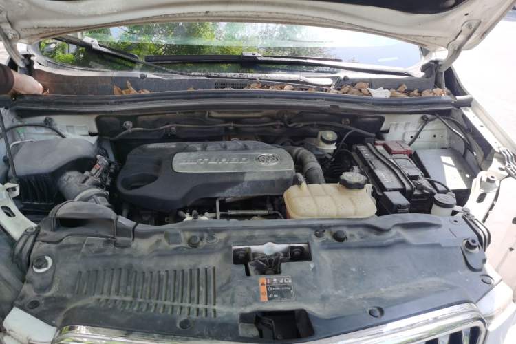 Used Buick Encore 2014 1.4T Automatic Two-Wheel Drive Urban Leading Model Engine Bay