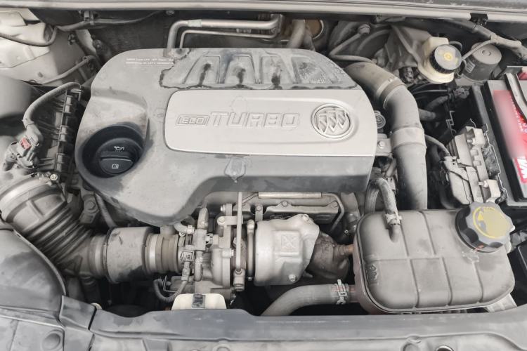 Used Buick Encore 2014 1.4T Automatic Two-Wheel Drive Urban Elite Model Engine Bay