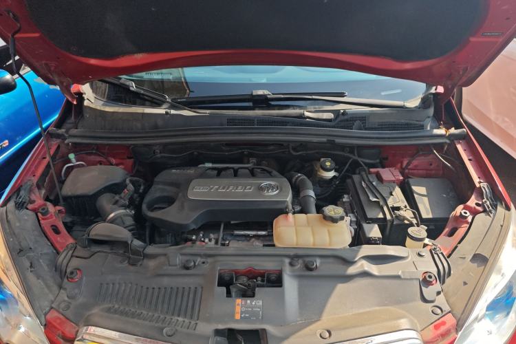 Used Buick Encore 2014 1.4T Automatic Two-Wheel Drive Urban Elite Model Engine Bay