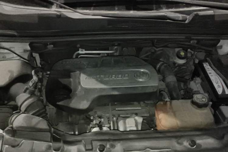Used Buick Encore 2014 1.4T Automatic Two-Wheel Drive Urban Elite Model Engine Bay