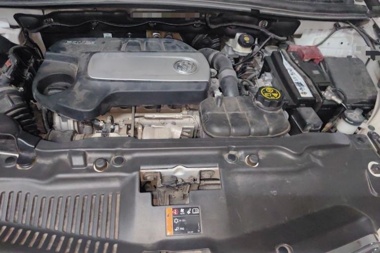 Used Buick Encore 2014 1.4T Automatic Two-Wheel Drive Urban Elite Model Engine Bay