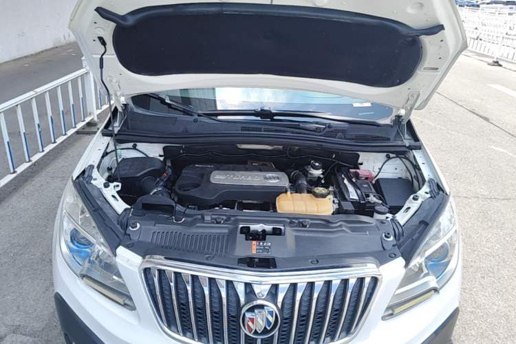 Used Buick Encore 2014 1.4T Automatic Two-Wheel Drive Urban Elite Model Engine Bay