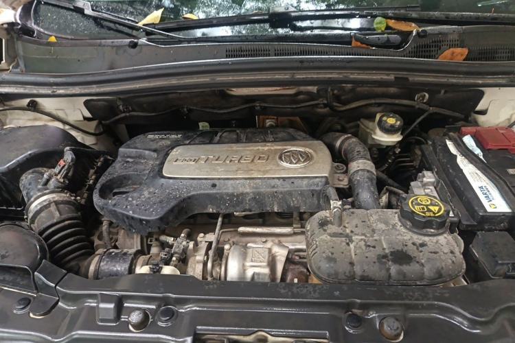 Used Buick Encore 2014 1.4T Manual Two-Wheel Drive Urban Sport Model Engine Bay