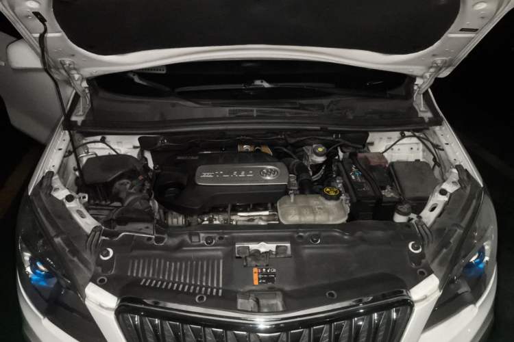 Used Buick Encore 2014 1.4T Automatic Two-Wheel Drive Urban Elite Model Engine Bay