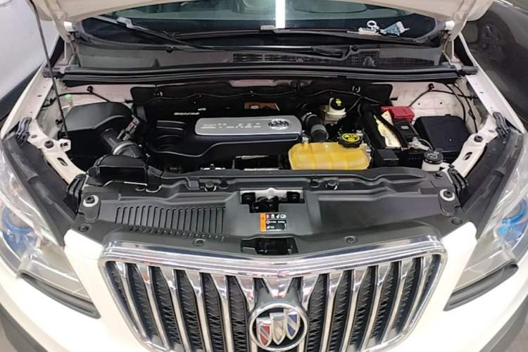 Used Buick Encore 2014 1.4T Automatic Two-Wheel Drive Urban Elite Model Engine Bay