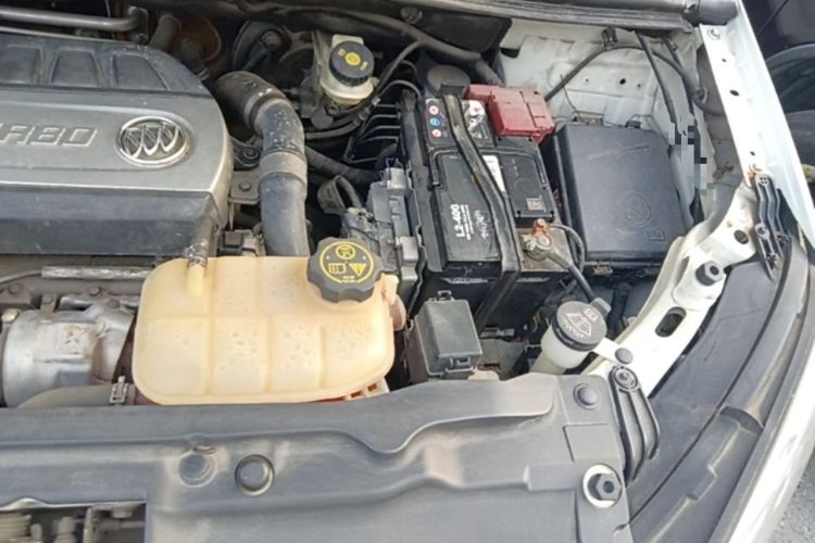 Used Buick Encore 2014 1.4T Automatic Two-Wheel Drive Urban Elite Model Engine Bay Left