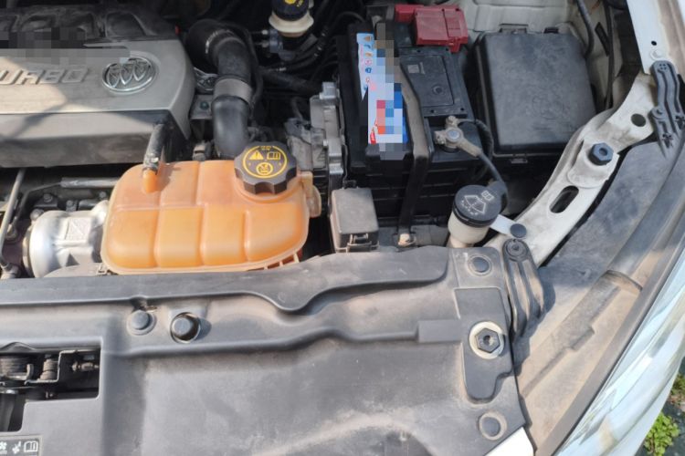Used Buick Encore 2014 1.4T Automatic Two-Wheel Drive Urban Leading Model Engine Bay Left