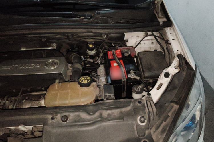 Used Buick Encore 2014 1.4T Automatic Two-Wheel Drive Urban Elite Model Engine Bay Left