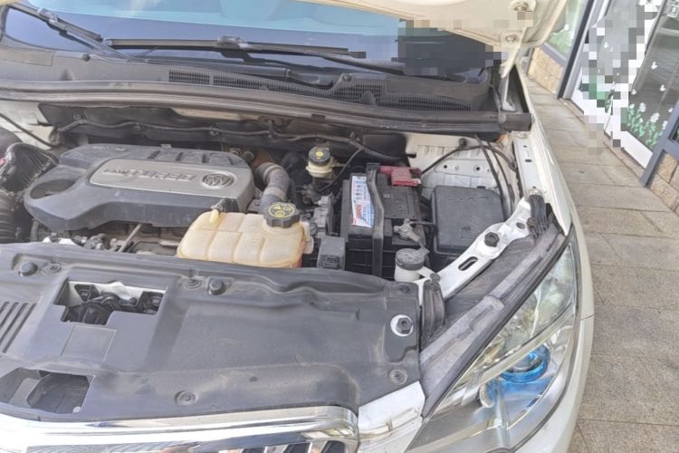 Used Buick Encore 2014 1.4T Automatic Two-Wheel Drive Urban Elite Model Engine Bay Left