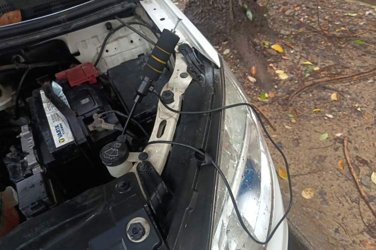 Used Buick Encore 2014 1.4T Manual Two-Wheel Drive Urban Sport Model Engine Bay Left