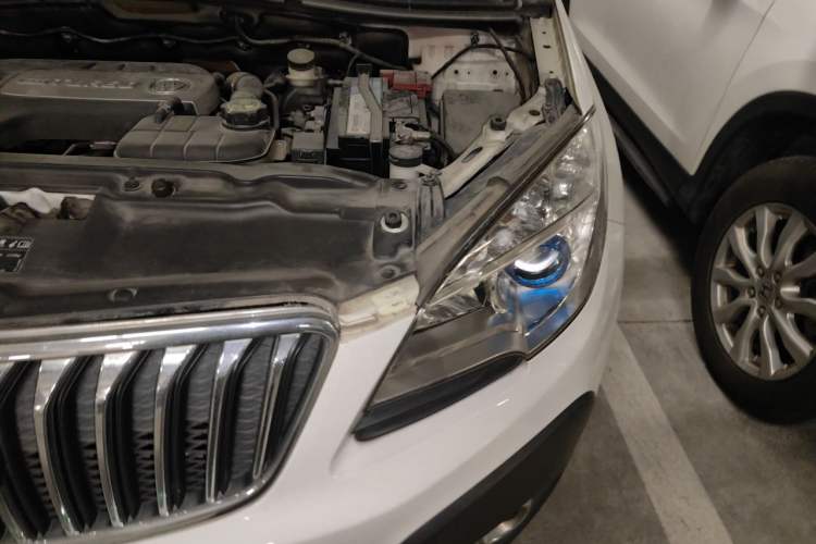 Used Buick Encore 2014 1.4T Automatic Two-Wheel Drive Urban Elite Model Engine Bay Left