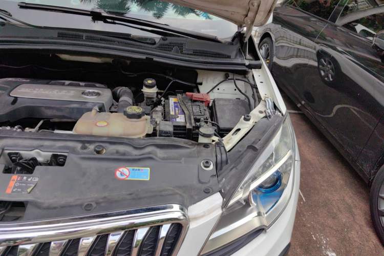 Used Buick Encore 2014 1.4T Automatic Two-Wheel Drive Urban Elite Model Engine Bay Left