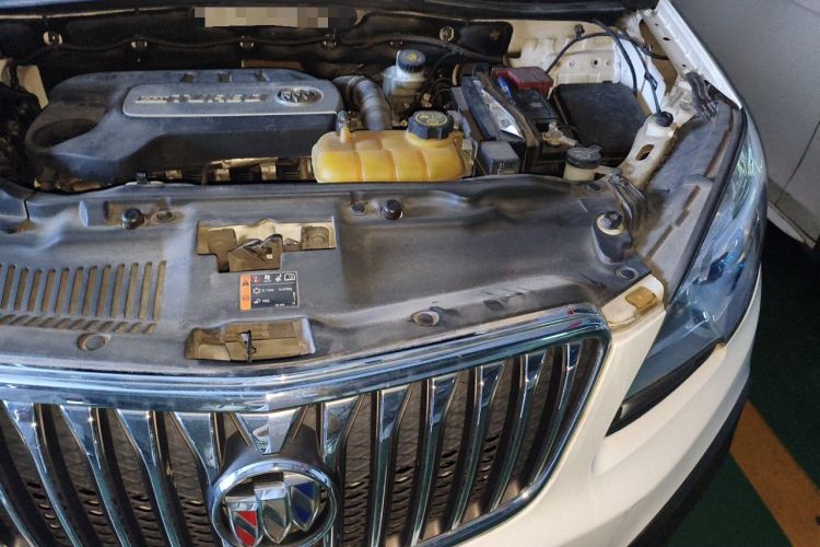 Used Buick Encore 2014 1.4T Automatic Two-Wheel Drive Urban Elite Model Engine Bay Left