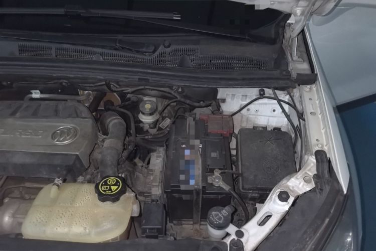 Used Buick Encore 2014 1.4T Automatic Two-Wheel Drive Urban Elite Model Engine Bay Left