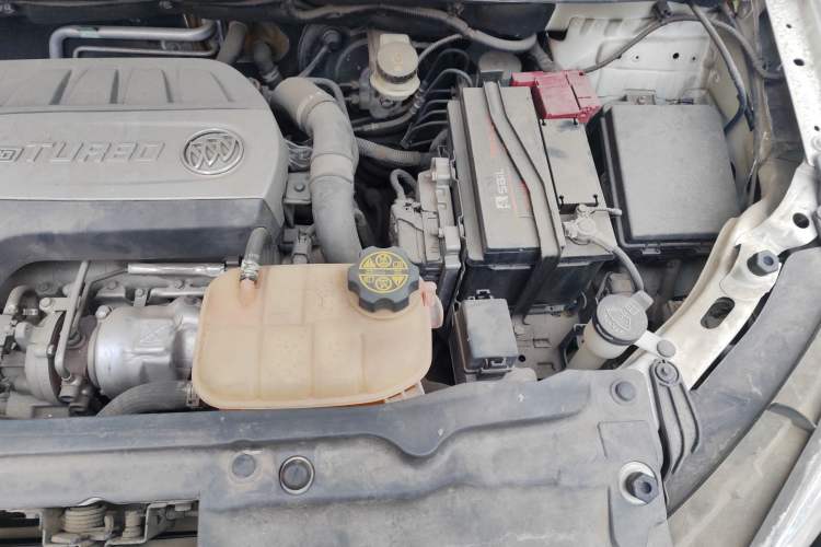Used Buick Encore 2014 1.4T Automatic Two-Wheel Drive Urban Elite Model Engine Bay Left
