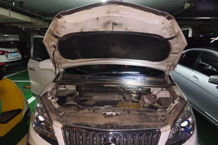 Used Buick Encore 2014 1.4T Automatic Two-Wheel Drive Urban Elite Model Engine Bay