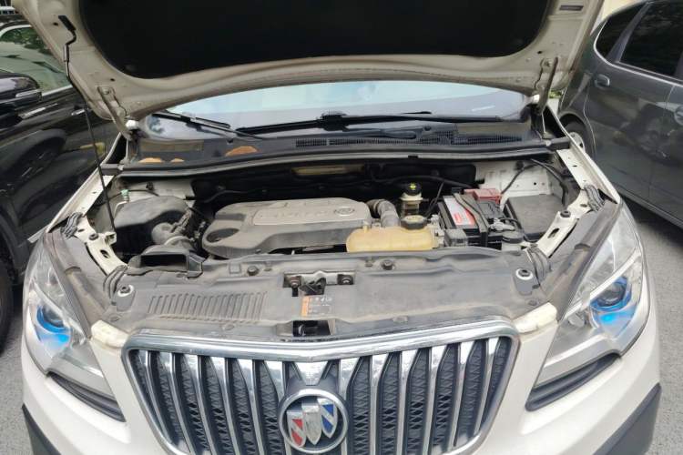 Used Buick Encore 2014 1.4T Automatic Two-Wheel Drive Urban Elite Model Engine Bay
