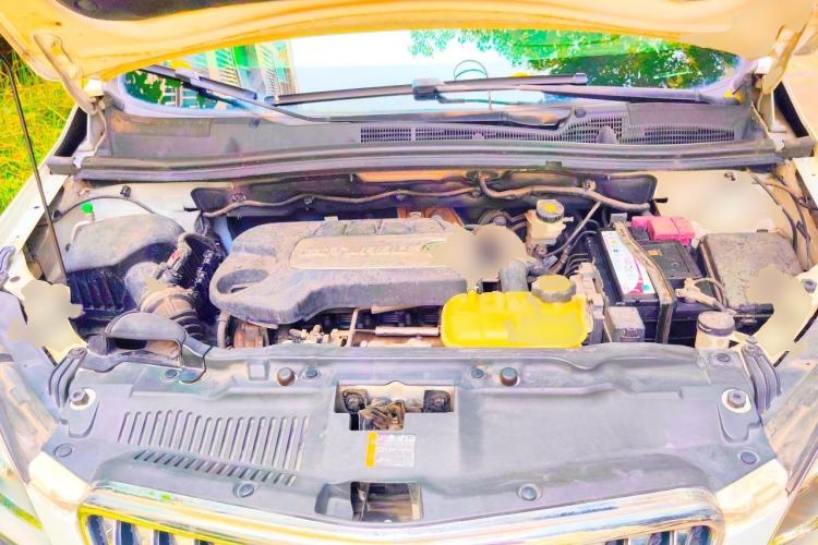 Used Buick Encore 2014 1.4T Automatic Two-Wheel Drive Urban Elite Model Engine Bay