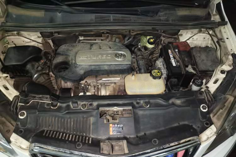 Used Buick Encore 2014 1.4T Manual Two-Wheel Drive Urban Advanced Model Engine Bay