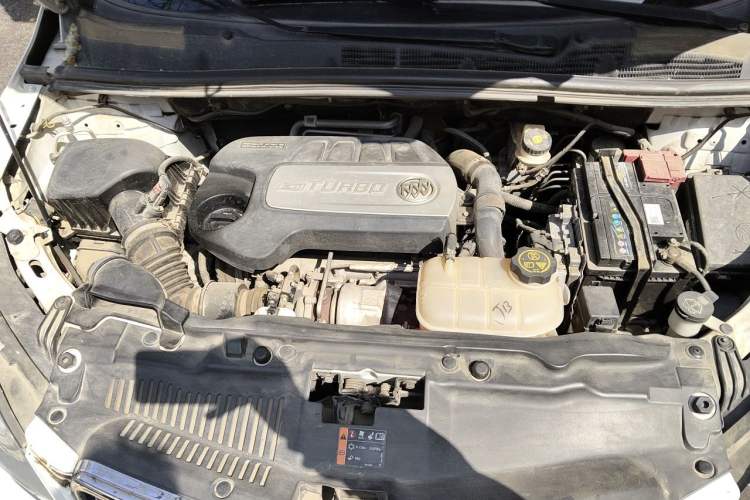 Used Buick Encore 2014 1.4T Automatic All-Wheel-Drive Flagship Edition Engine Bay