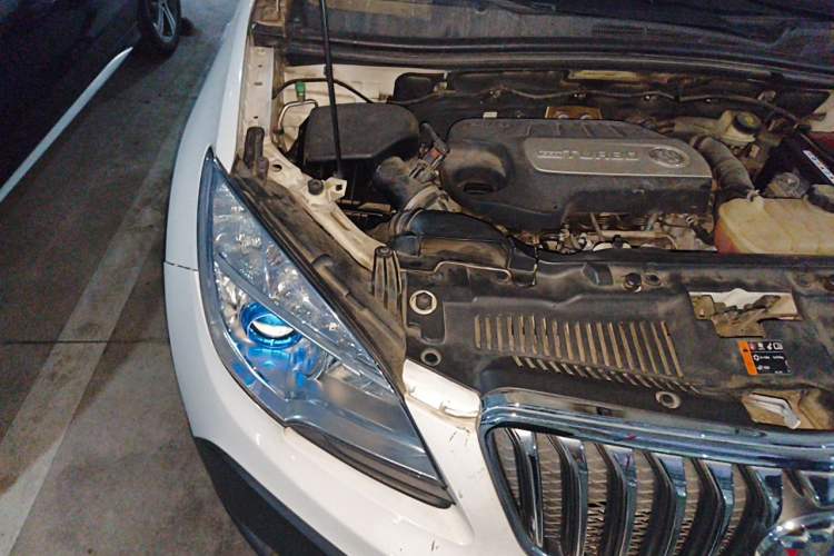 Used Buick Encore 2014 1.4T Automatic Two-Wheel Drive Urban Leading Model Engine Bay Right
