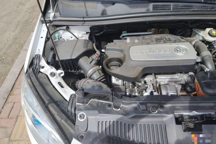 Used Buick Encore 2014 1.4T Manual Two-Wheel Drive Urban Advanced Model Engine Bay Right