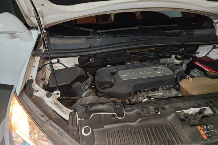 Used Buick Encore 2014 1.4T Automatic Two-Wheel Drive Urban Leading Model Engine Bay Right