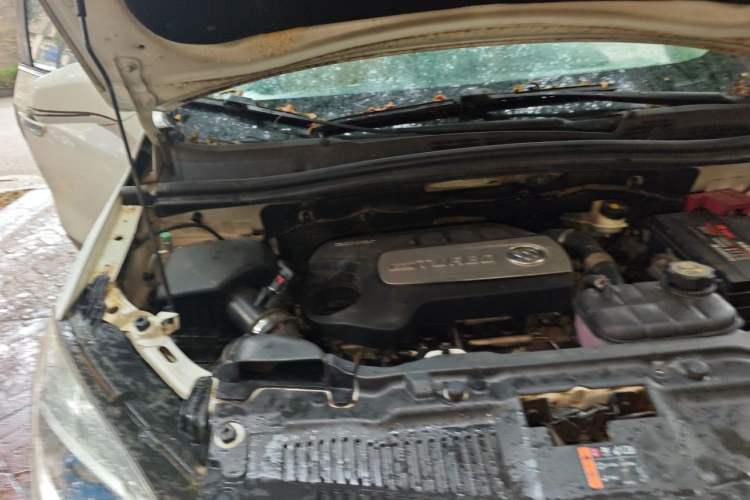Used Buick Encore 2014 1.4T Automatic Two-Wheel Drive Urban Elite Model Engine Bay Right