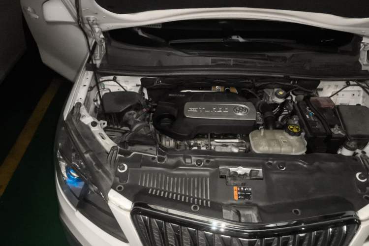 Used Buick Encore 2014 1.4T Automatic Two-Wheel Drive Urban Elite Model Engine Bay Right