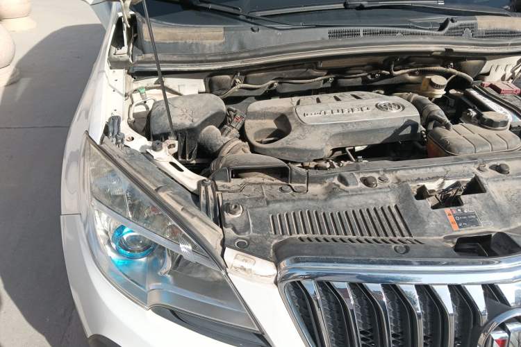 Used Buick Encore 2014 1.4T Automatic Two-Wheel Drive Urban Elite Model Engine Bay Right