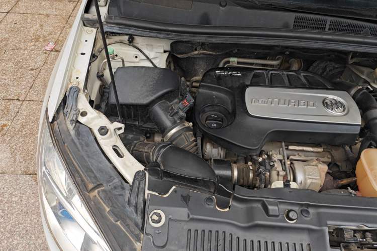 Used Buick Encore 2014 1.4T Manual Two-Wheel Drive Urban Advanced Model Engine Bay Right