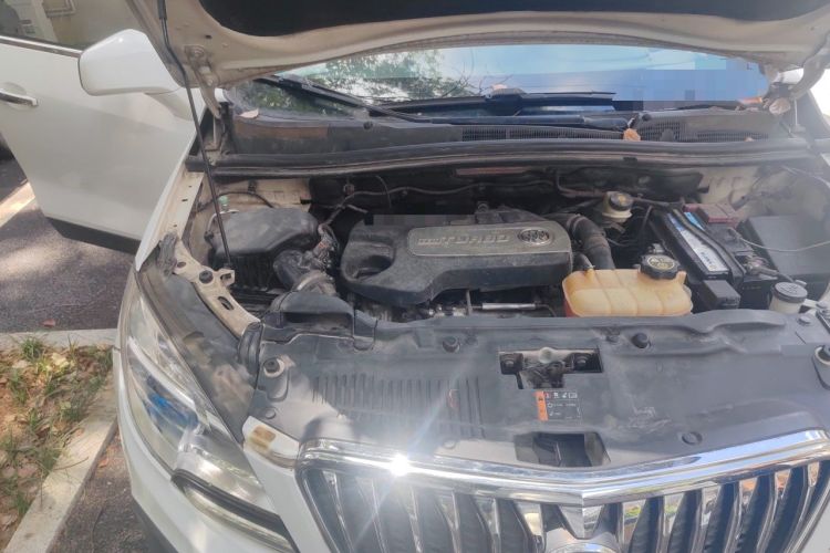 Used Buick Encore 2014 1.4T Automatic Two-Wheel Drive Urban Elite Model Engine Bay Right