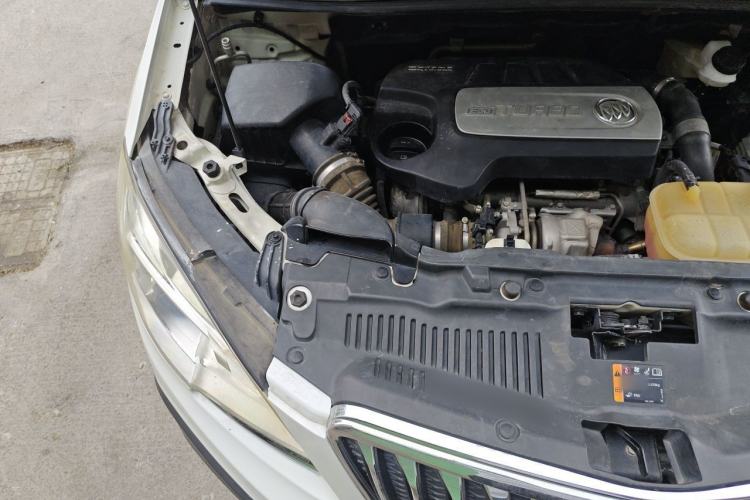 Used Buick Encore 2014 1.4T Manual Two-Wheel Drive Urban Advanced Model Engine Bay Right