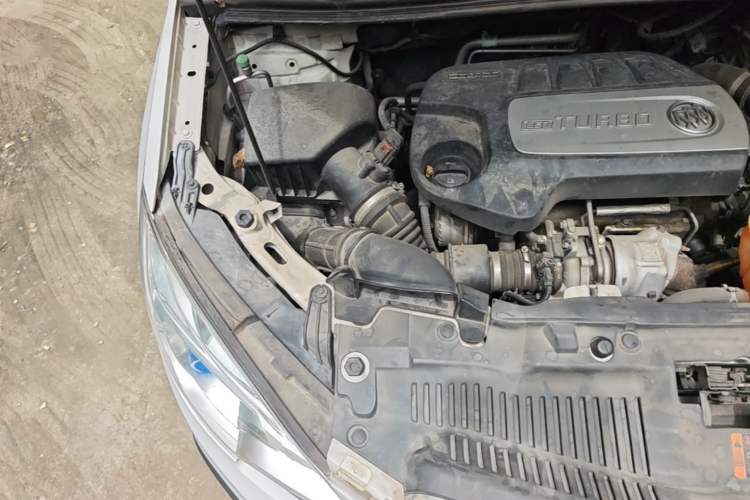 Used Buick Encore 2014 1.4T Automatic Two-Wheel Drive Urban Leading Model Engine Bay Right