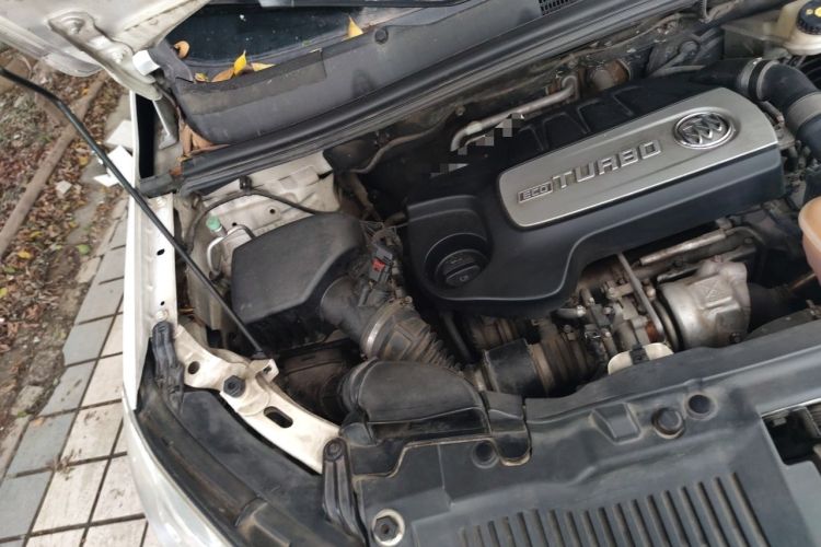 Used Buick Encore 2014 1.4T Automatic Two-Wheel Drive Urban Elite Model Engine Bay Right