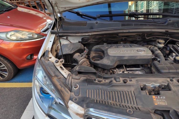 Used Buick Encore 2014 1.4T Manual Two-Wheel Drive Urban Advanced Model Engine Bay Right