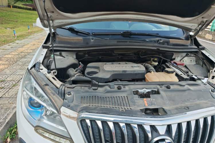 Used Buick Encore 2014 1.4T Automatic Two-Wheel Drive Urban Elite Model Engine Bay Right