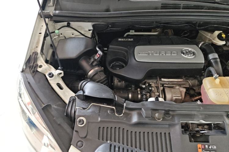 Used Buick Encore 2014 1.4T Automatic Two-Wheel Drive Urban Elite Model Engine Bay Right