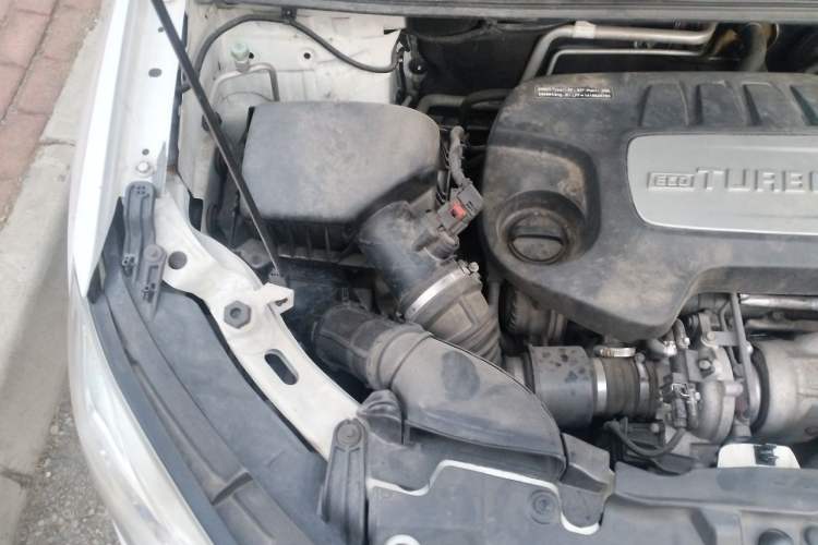 Used Buick Encore 2014 1.4T Automatic Two-Wheel Drive Urban Leading Model Engine Bay Right