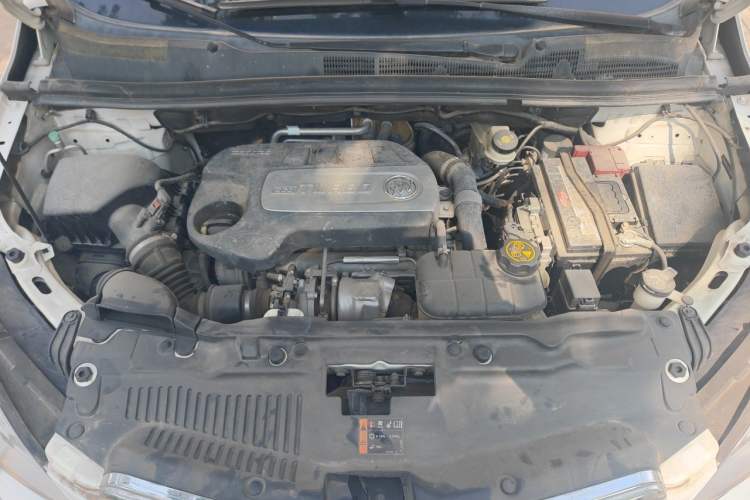 Used Buick Encore 2014 1.4T Automatic All-Wheel-Drive Flagship Edition Engine Bay