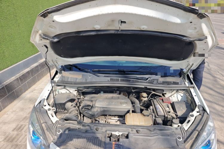 Used Buick Encore 2014 1.4T Automatic Two-Wheel Drive Urban Leading Model Engine Bay