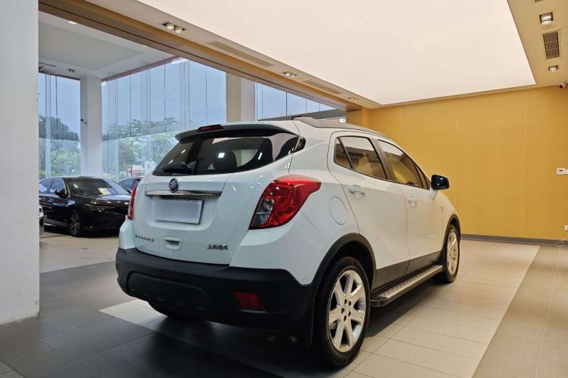 Used Buick Encore 2014 1.4T Automatic Two-Wheel Drive Urban Elite Model Exterior 1