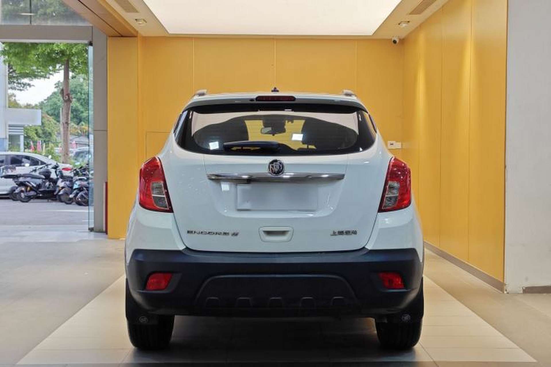 Used Buick Encore 2014 1.4T Automatic Two-Wheel Drive Urban Elite Model Exterior 3