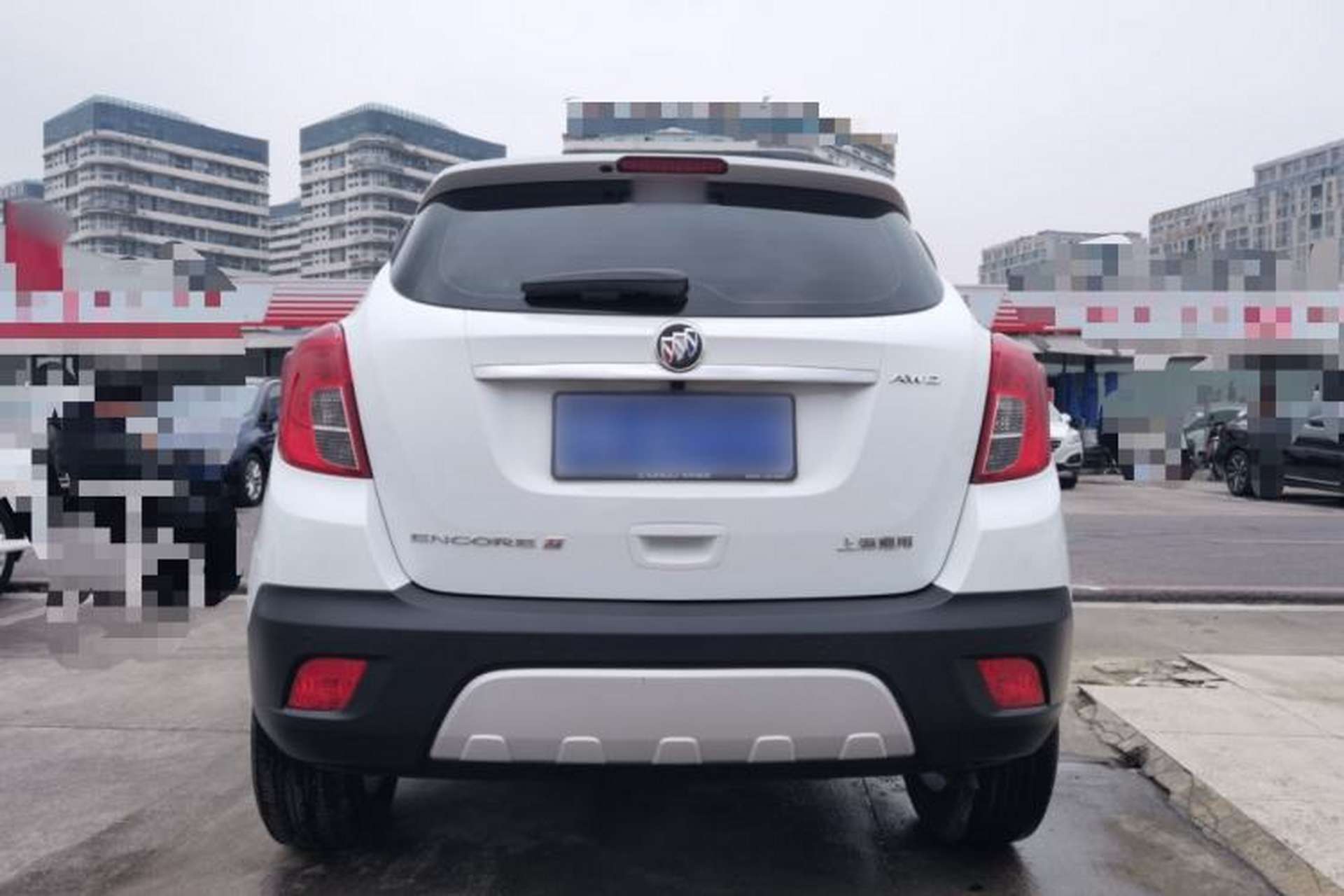 Used Buick Encore 2014 1.4T Automatic All-Wheel-Drive Flagship Edition Exterior 4