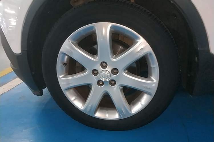 Used Buick Encore 2014 1.4T Automatic Two-Wheel Drive Urban Elite Model Exterior 4
