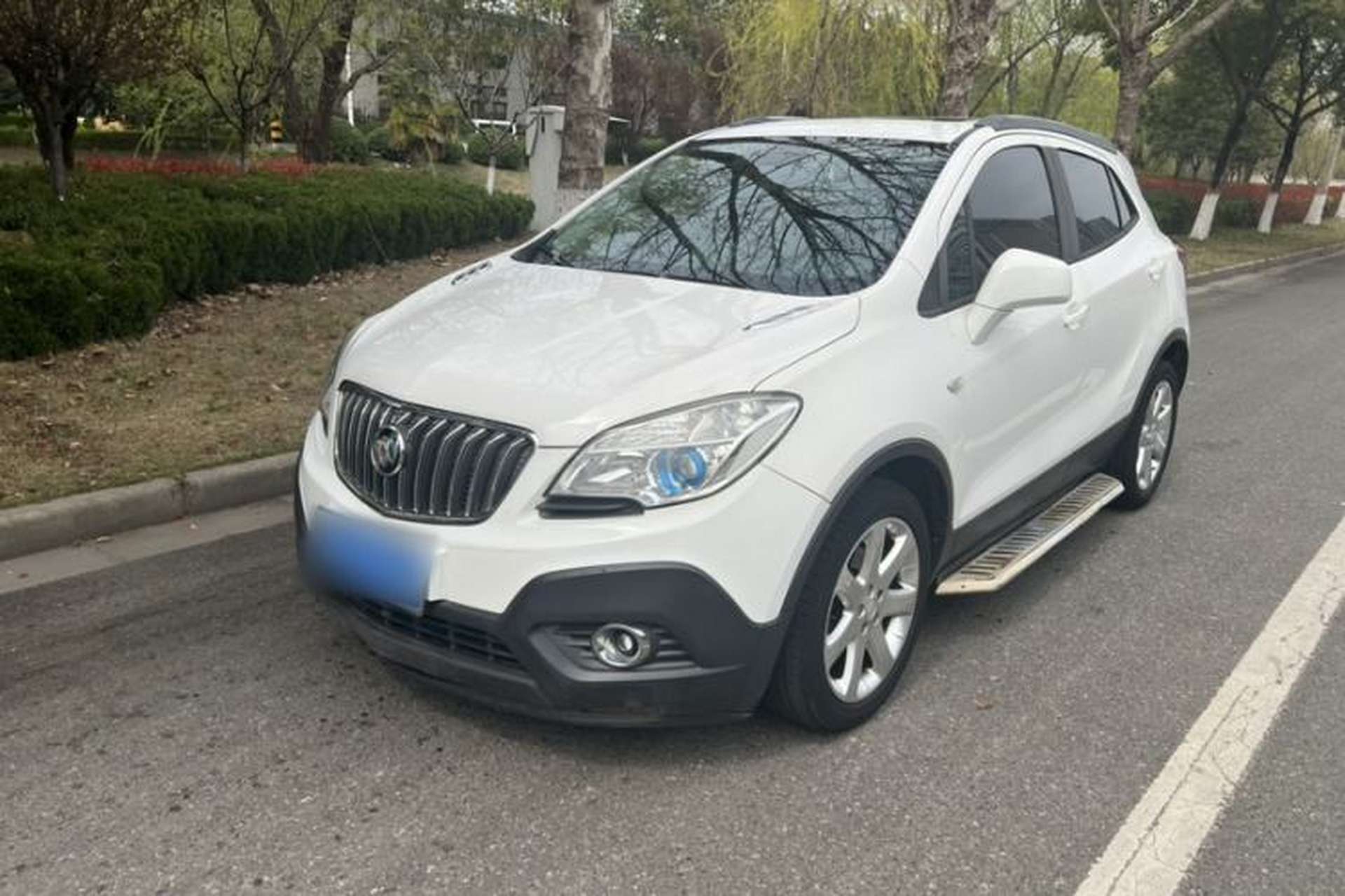 Used Buick Encore 2014 1.4T Automatic Two-Wheel Drive Urban Elite Model Front Left 45 Deg