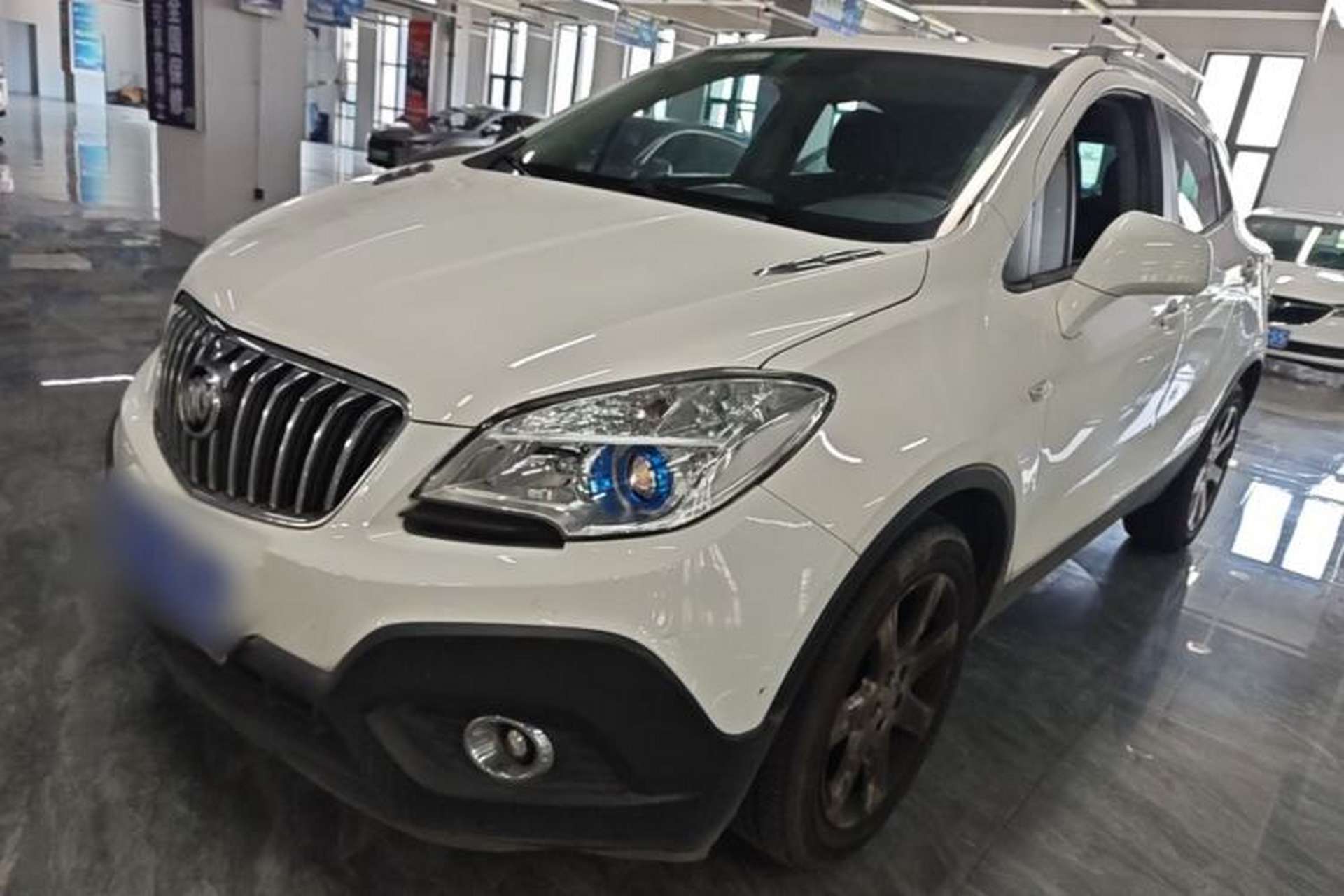 Used Buick Encore 2014 1.4T Automatic Two-Wheel Drive Urban Elite Model Front Left 45 Deg