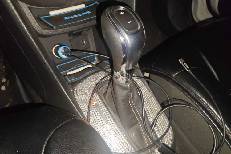 Used Buick Encore 2014 1.4T Automatic Two-Wheel Drive Urban Elite Model Gear Lever