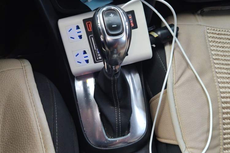 Used Buick Encore 2014 1.4T Automatic Two-Wheel Drive Urban Elite Model Gear Lever